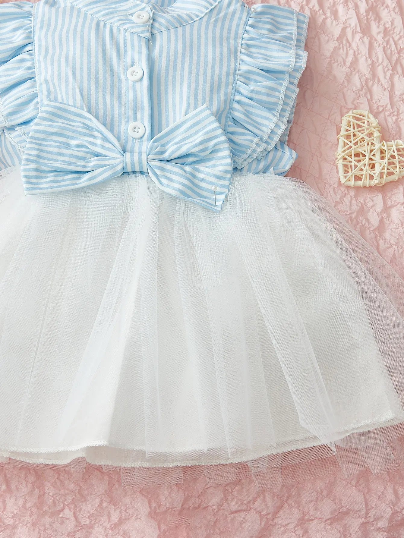 Single piece female baby fashionable, sweet and cute blue and white striped bow decoration spliced mesh dress for summer