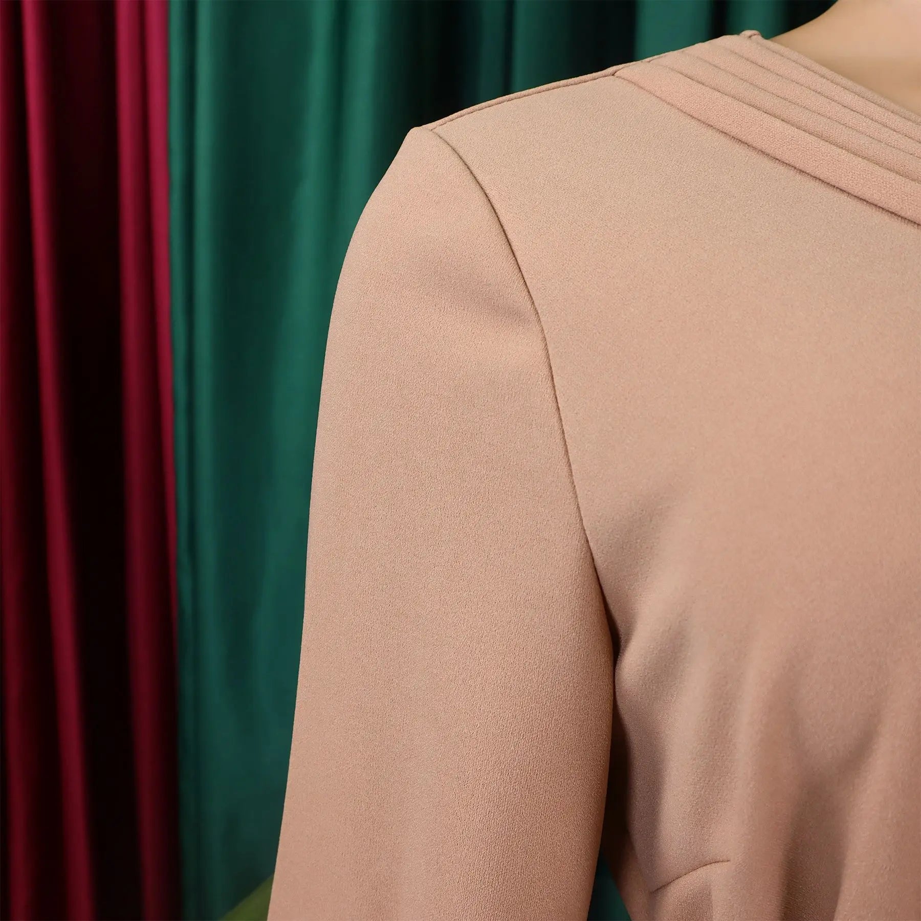 Summer New V-neck Elegant Solid Color Pleated Dress Fashionable Casual Knee-Length Women's Dress