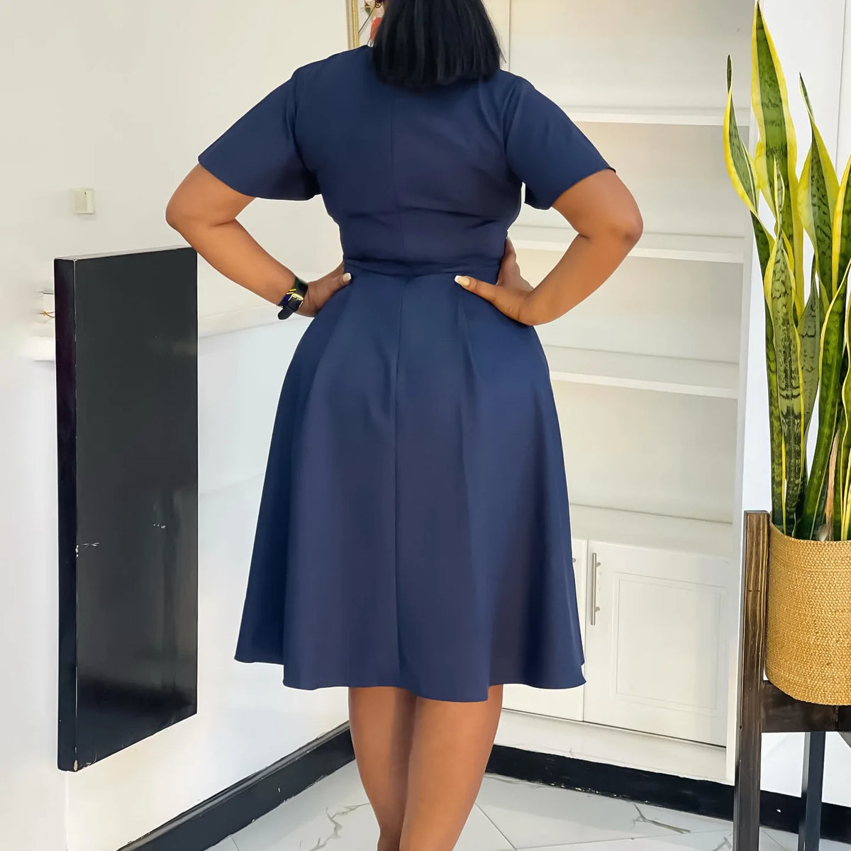 Plus Size Spring Summer New Solid Color Matching V-Neck Short Sleeves Fashion Commuting Slim Fit Midi Length Elegant Style Dress