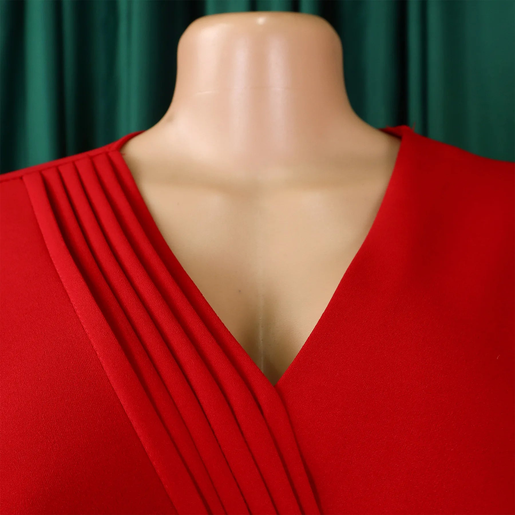 Summer New V-neck Elegant Solid Color Pleated Dress Fashionable Casual Knee-Length Women's Dress