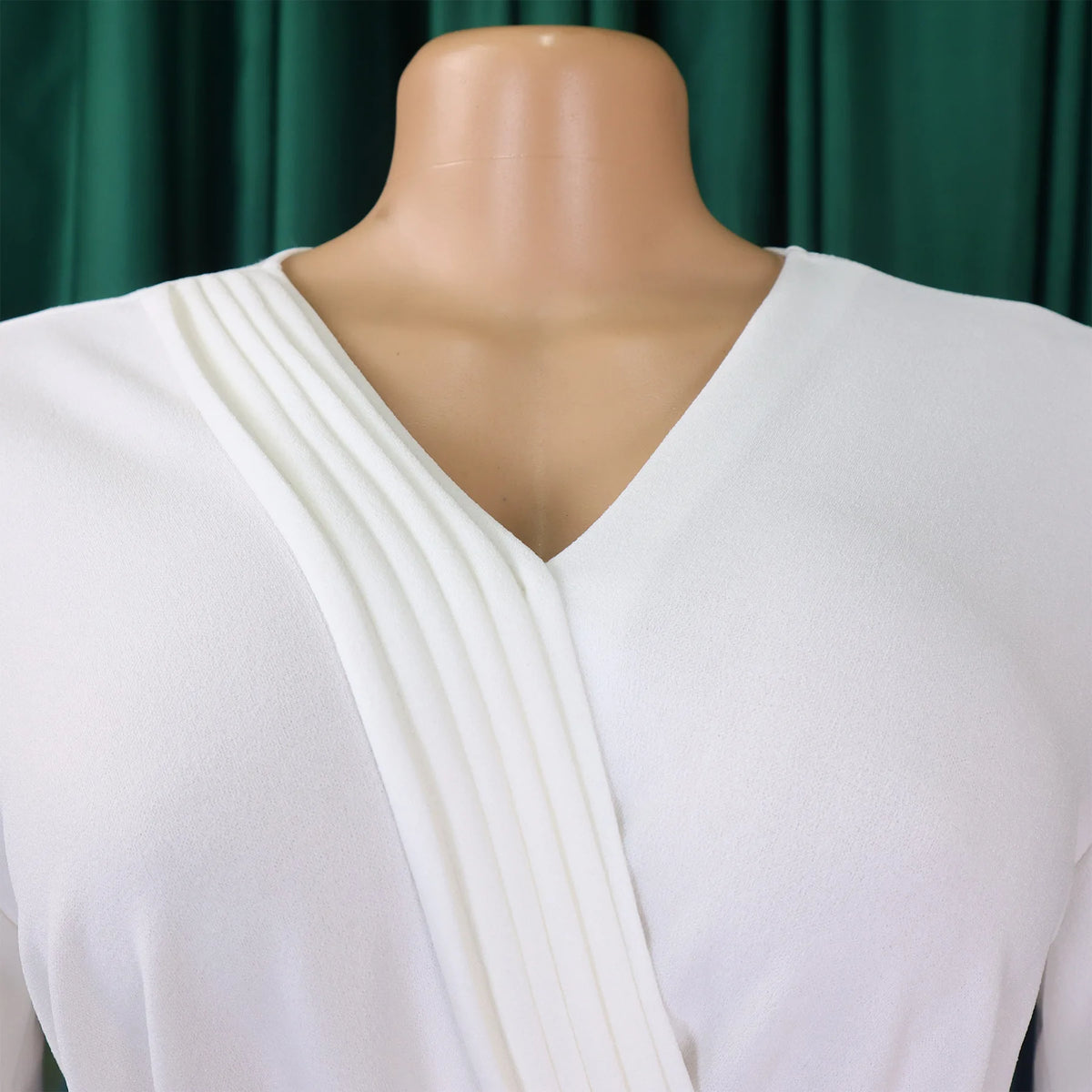 Summer New V-neck Elegant Solid Color Pleated Dress Fashionable Casual Knee-Length Women's Dress