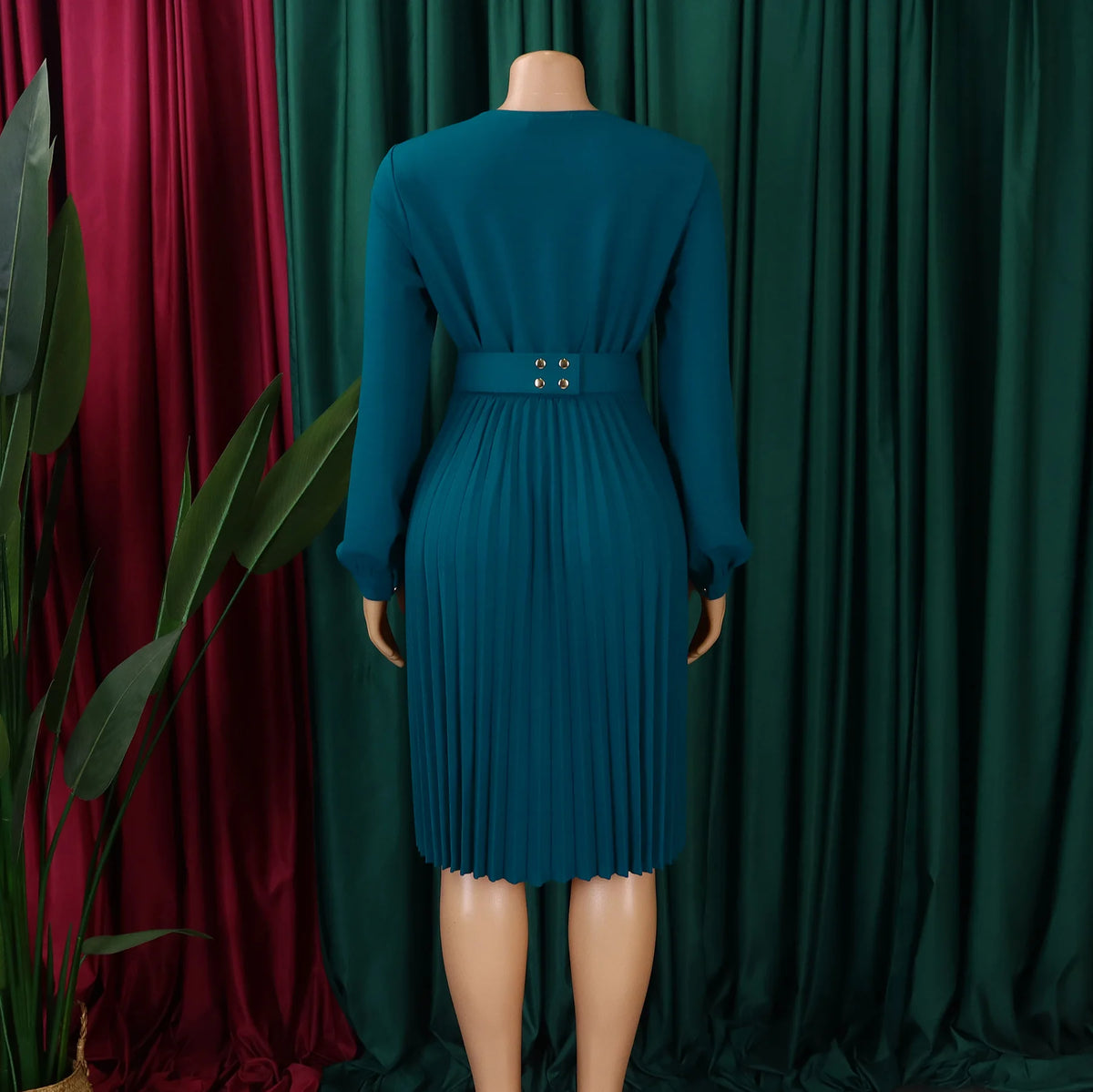 Summer New V-neck Elegant Solid Color Pleated Dress Fashionable Casual Knee-Length Women's Dress